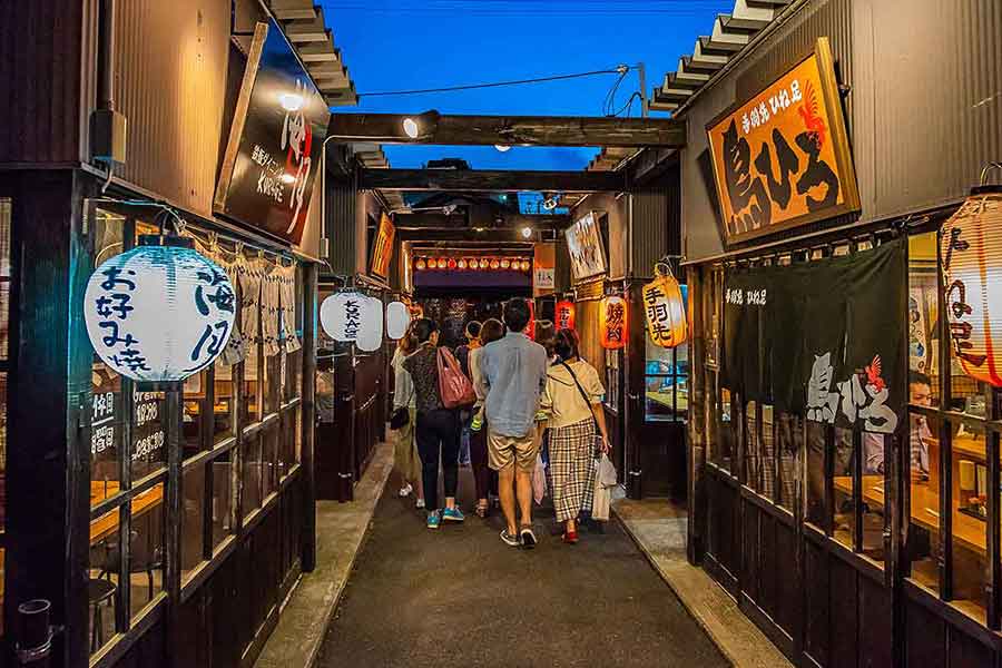 福井県あわら市「あわら温泉屋台村 湯けむり横丁」