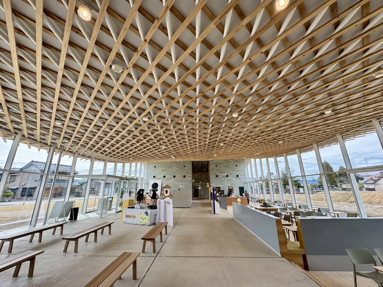 丸岡城観光情報センター「丸岡城マチヨリマーケット」