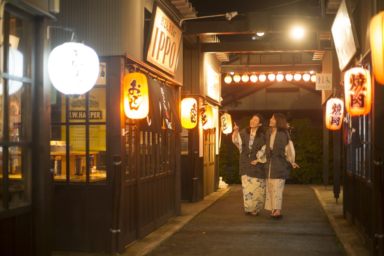 あわら温泉屋台村「湯けむり横丁」